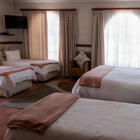 Park Living Guesthouse Bloemfontein Buitenkant foto