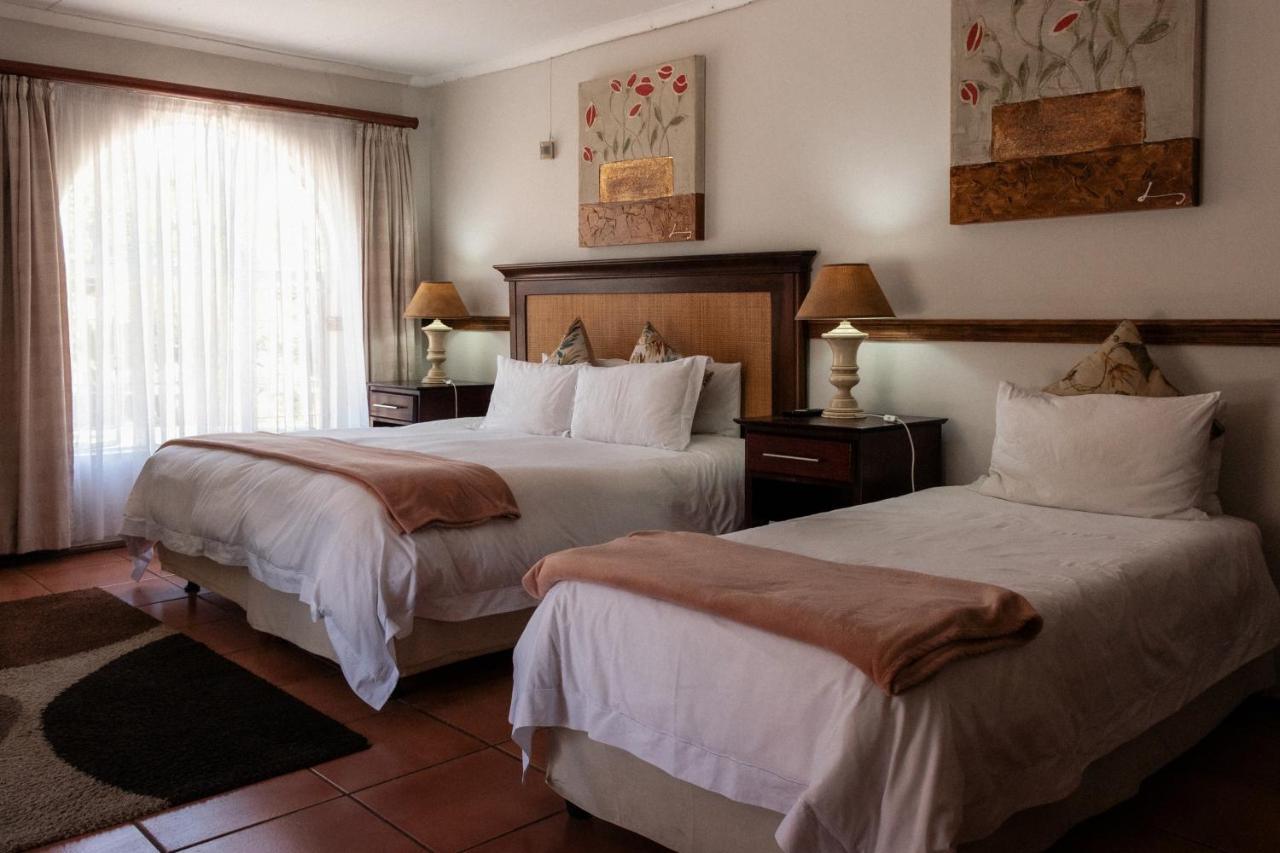 Park Living Guesthouse Bloemfontein Buitenkant foto