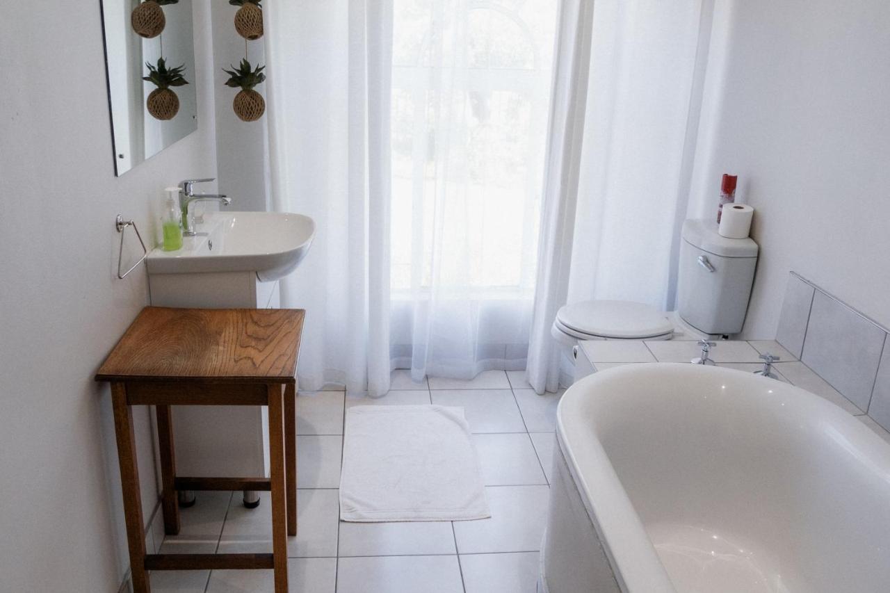 Park Living Guesthouse Bloemfontein Buitenkant foto
