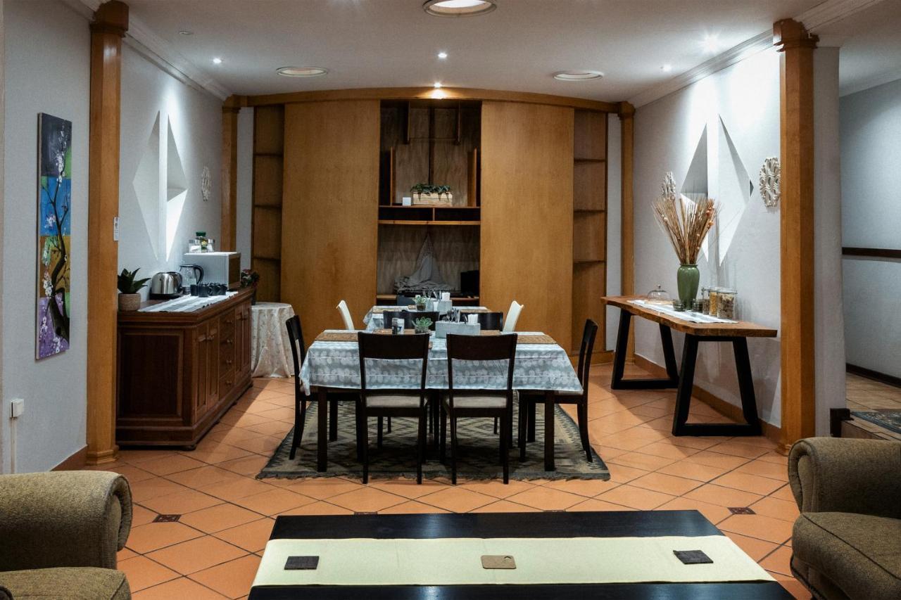 Park Living Guesthouse Bloemfontein Buitenkant foto